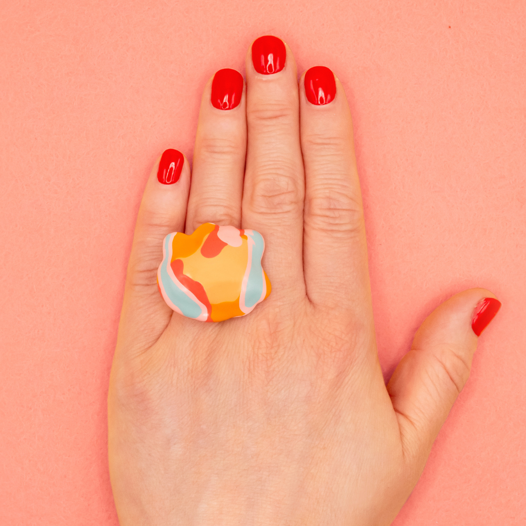 Inca Starzinsky’s Float Collection: A Journey Through Dreams and Design